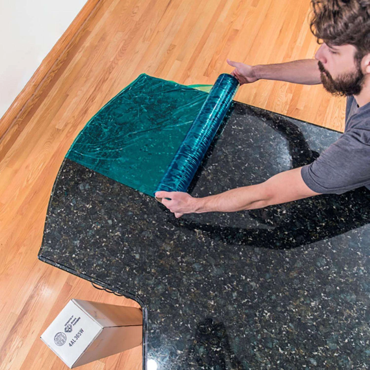 Surface Shields Self-Adhering Protective Film 3 Mil X 24 In. W X 200 Ft. L Polyethylene Green 1 Pk - Image 3