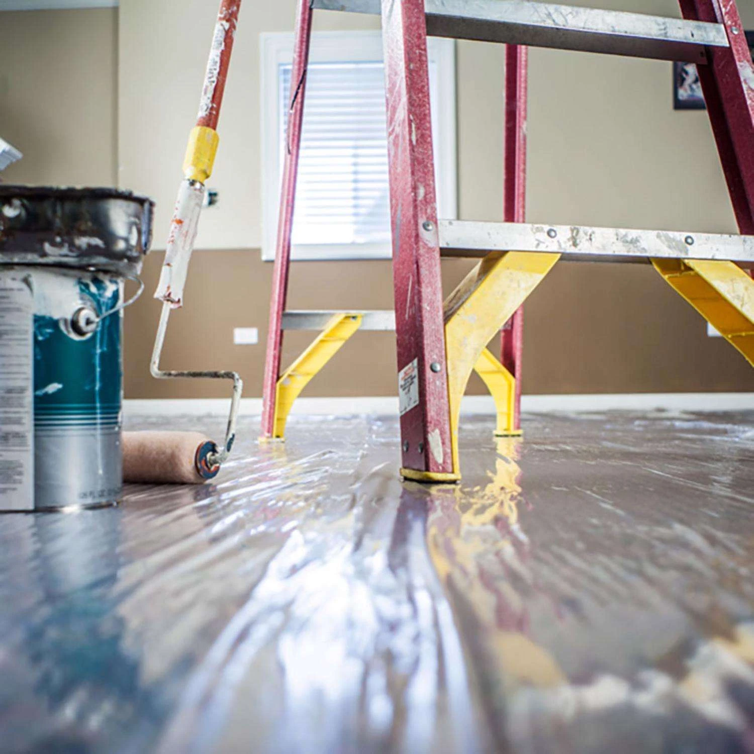 Surface Shields Carpet Shield Self-Adhering Film 3 Mil X 24 In. W X 200 Ft. L Polyethylene Clear - Image 5