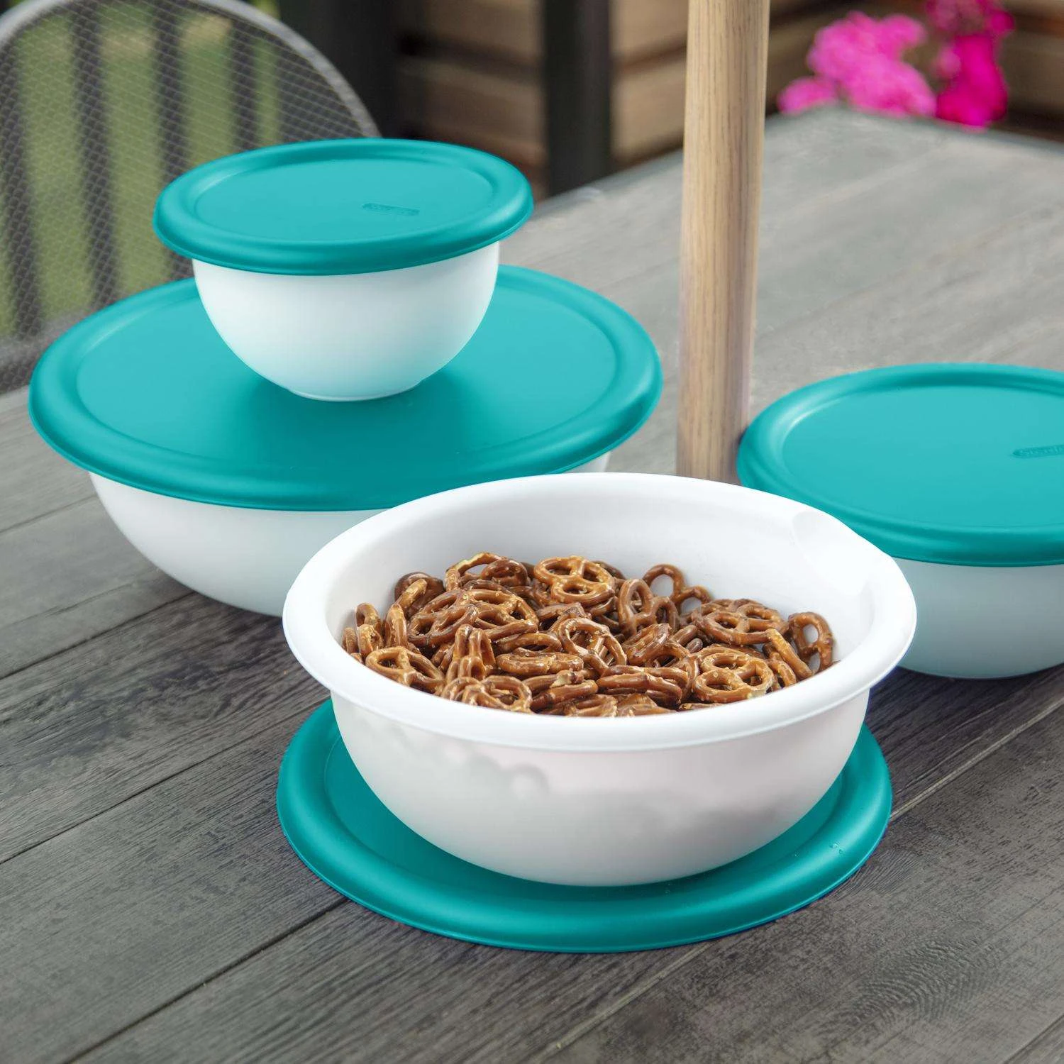 Sterilite White Bowl Set 4 Pk - Image 4